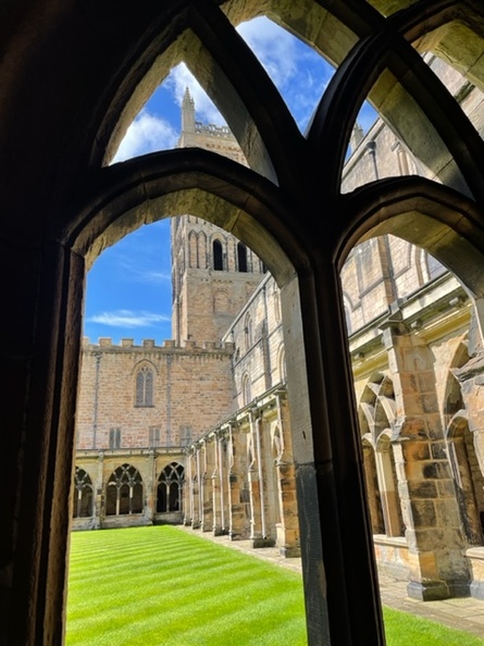 Durham Cathedral 1.jpg